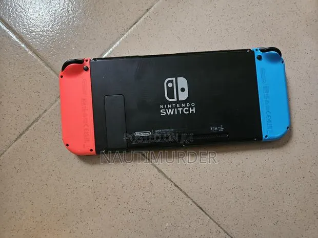 Nintendo Switch · Photo 1