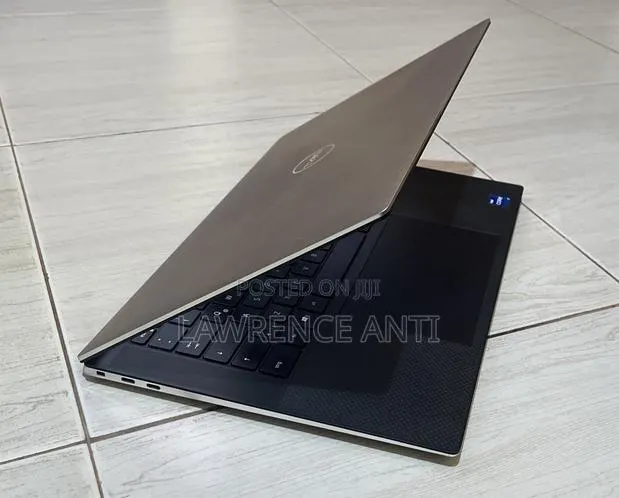 Laptop Dell XPS 15 9510 16GB Intel Core i7 SSD 512GB · Photo 1