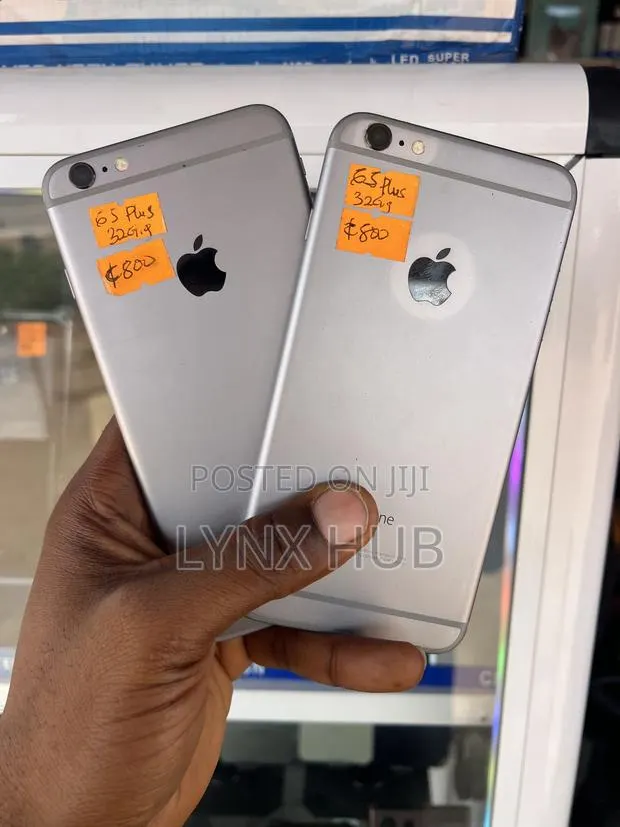 Apple iPhone 6s Plus 32 GB Gray · Photo 1