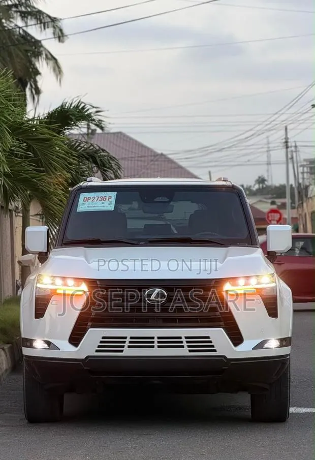 Lexus GX 550 Overtrail 2024 White · Photo 1