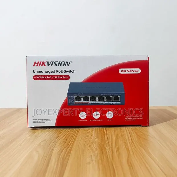4 Port PoE Switch - Hikvision · Photo 1
