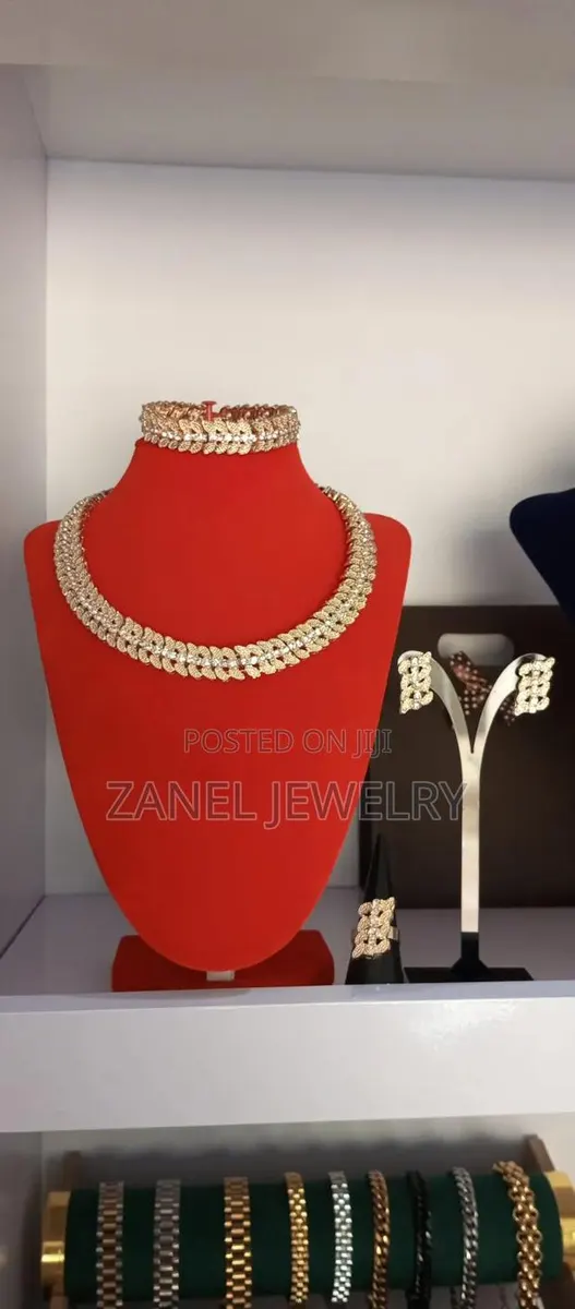 Choker Jewelry Set · Photo 1