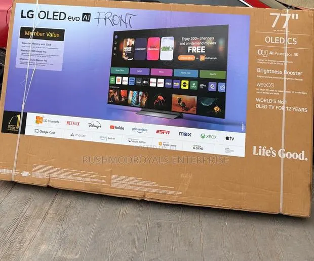 Ultimate OLED Evo AI 77-Inch TV · Photo 1
