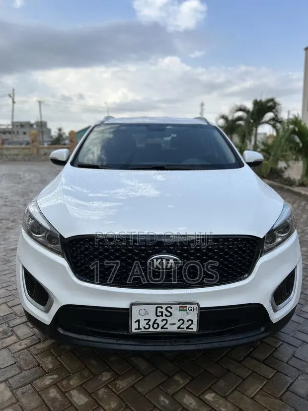 Kia Sorento LX 4dr SUV (2.4L 4cyl 6A) 2015 White · Photo 1