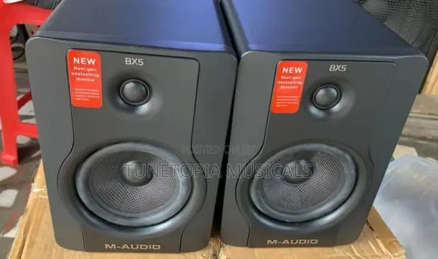 M-Audio Bx5 D2 Active Studio Monitors. · Photo 1