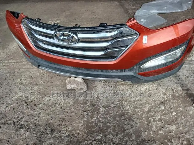 Hyundai Santa Fee Front Bumper Complete Home Use Neat One Available · Photo 1
