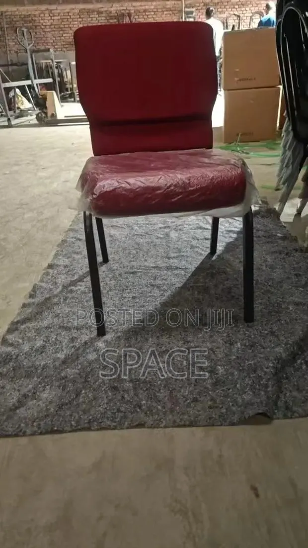 Quality Premium Banquet Chairs · Photo 1