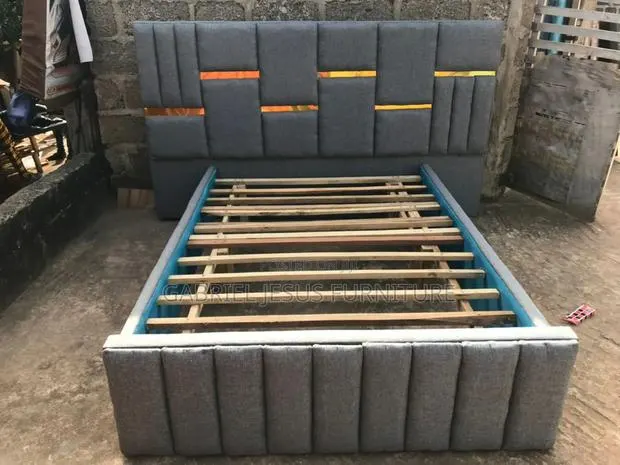 Royal Bed Frame · Photo 1