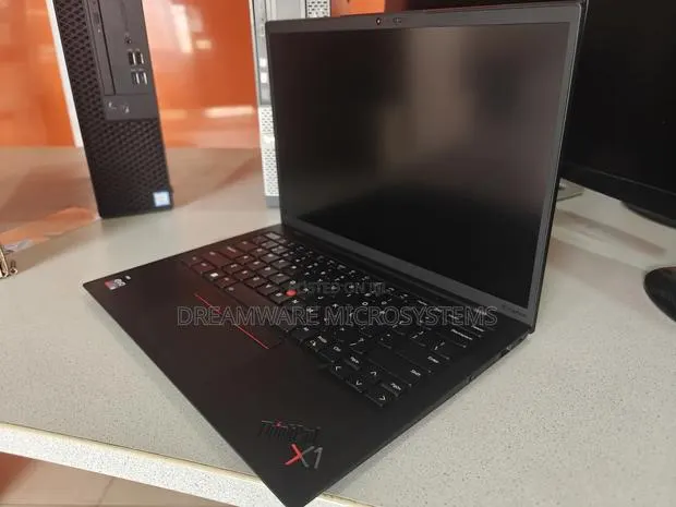 New Laptop Lenovo ThinkPad X1 Carbon 16GB Intel Core i7 SSD 512GB · Photo 1