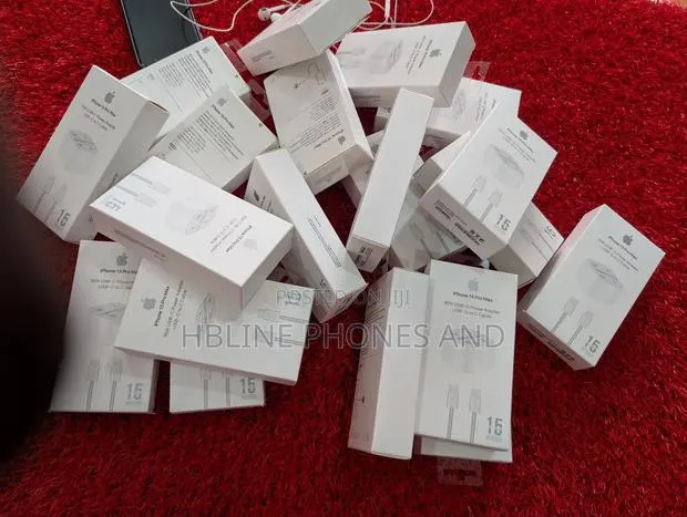 iPhone Usb-C-C Charger · Photo 1
