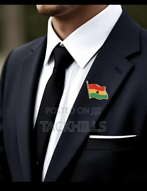 Ghana Flag Enamel Lapel Pin Badge Gold-Tone Metal · Photo 1