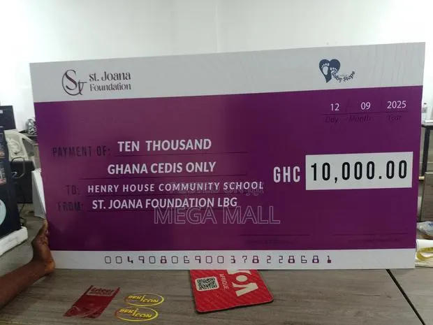 Professional Dummy/Giant Cheque for Corporate Events and Presentations · Photo 1