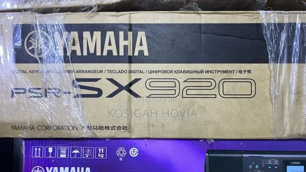 Yamaha Keyboard PSR-SX 920 · Photo 1