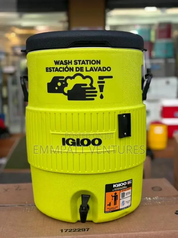 10 Gallons Igloo Water Dispenser Ice Chest · Photo 1
