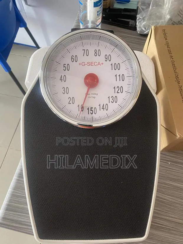 Seca Weighing Scale · Photo 1