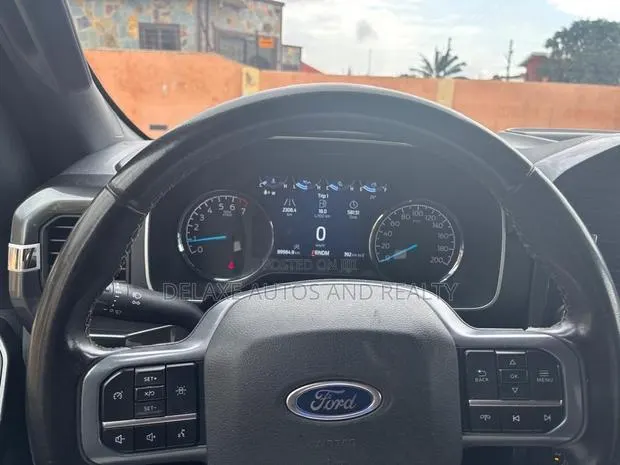 Ford F-150 LARIAT 2023 Black · Photo 1