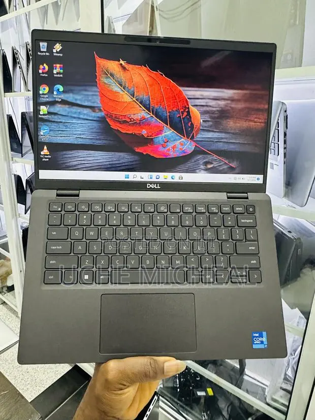 Laptop Dell Latitude 7420 32GB Intel Core i7 SSD 256GB · Photo 2