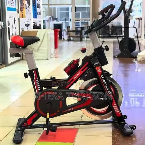 Fitness Indoor Cycling Bike · Photo 1