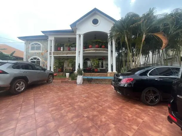 Furnished 6bdrm Mansion in Santasi Kotwi, Kumasi Metropolitan for sale · Photo 1