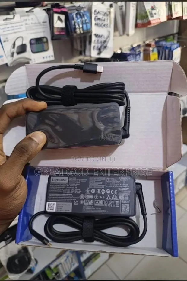 Lenovo 65W USB Type-C Laptop Fast Charger · Photo 1