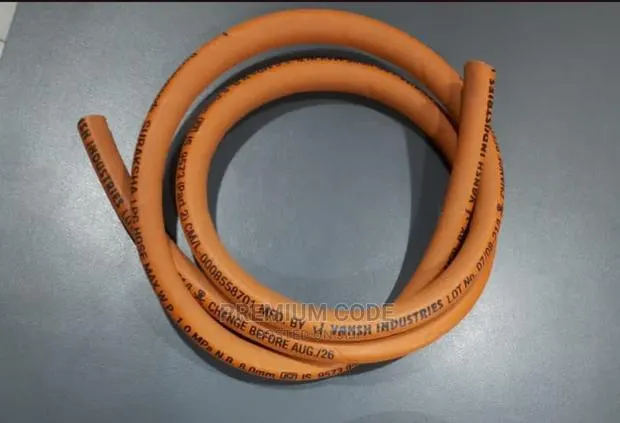 Gas Hose High Pressure Tripple Wire Synthetic Rubber, Yard · Photo 1