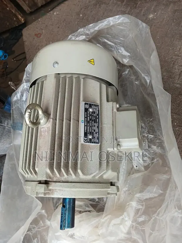 3 Phase Induction Motor · Photo 1