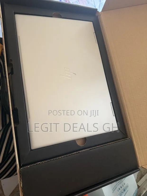Laptop HP Envy 15 8GB Intel Core i5 SSD 512GB · Photo 1