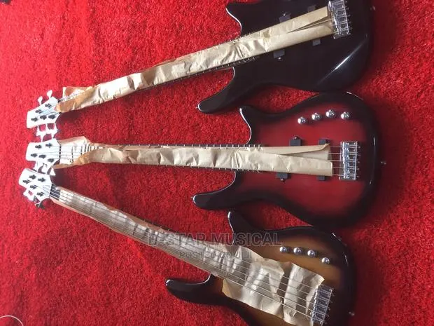 Ibanez Bass Guitar · Photo 1
