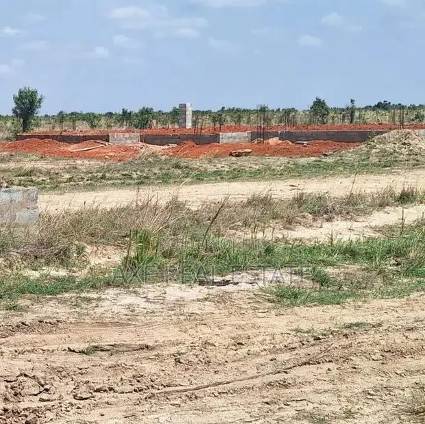 Get Peaceful Residence Lands! New Ningo Prampram · Photo 1