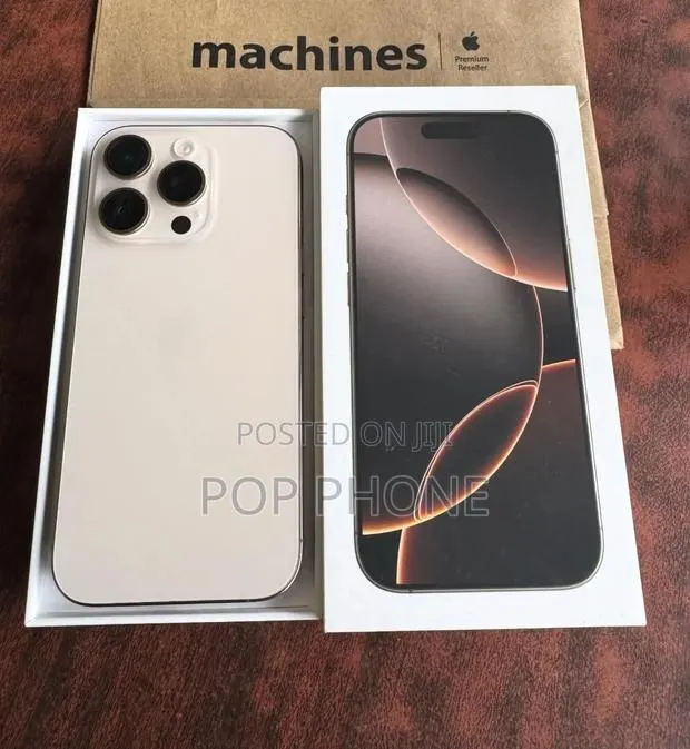 Apple iPhone 16 Pro Max 256 GB Gold · Photo 1