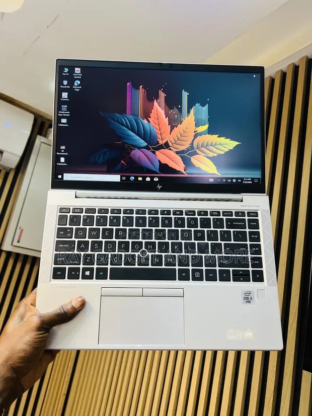 Laptop HP EliteBook 840 G7 8GB Intel Core i5 SSD 256GB · Photo 1