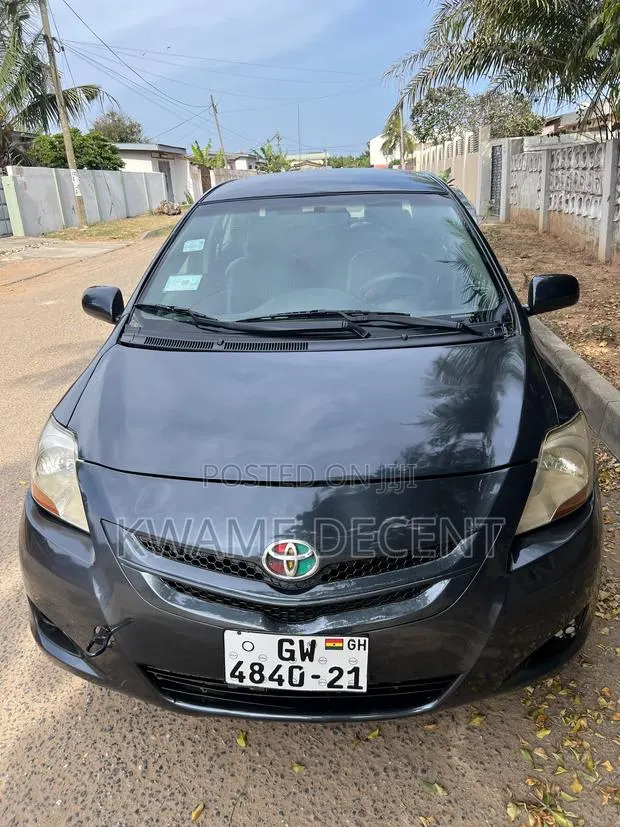 Toyota Yaris 2008 Black · Photo 1