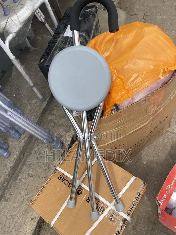 Walking Stick With Seat · Photo 1
