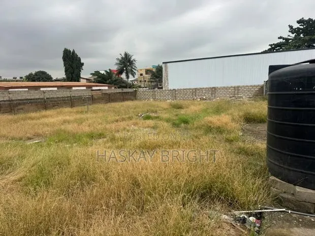 Roadside Commercial Land for Rent at Dome Market · Photo 1