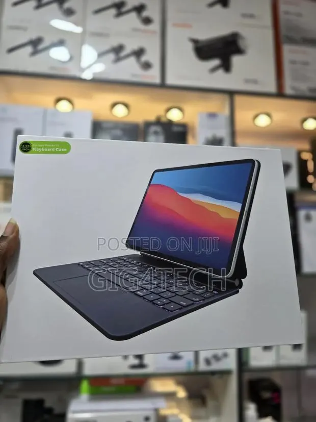 Apple Magic Keyboard for iPad Air 13 With Backlit Direct Connect 2024 · Photo 1