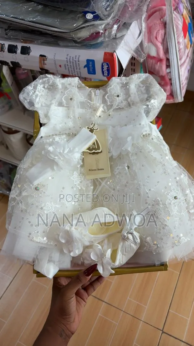 Baby Girl Christening Dress · Photo 1