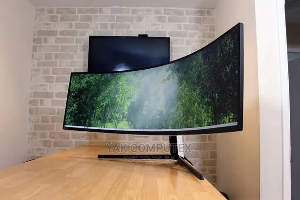 Sumsung Odessa’S Chg90 49 Inch Fhd 144hz · Photo 1