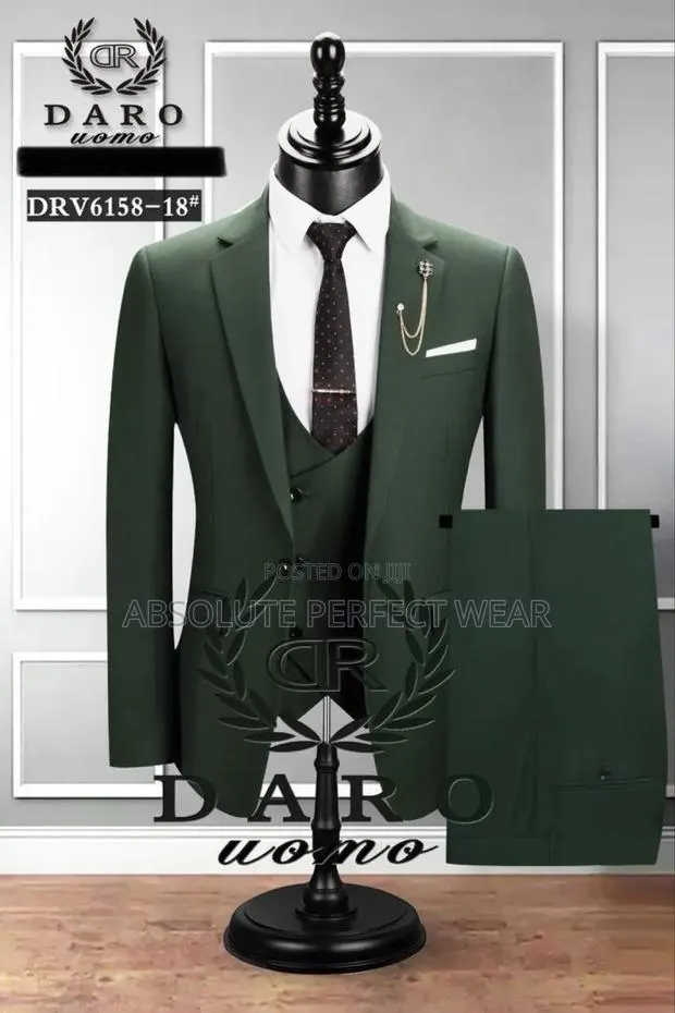 Daro Three Pieces Suits for Men Available · Photo 1