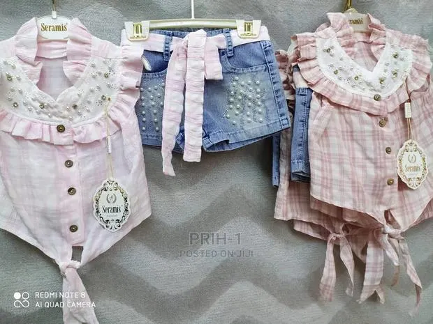 Kids Top and Jeans · Photo 1
