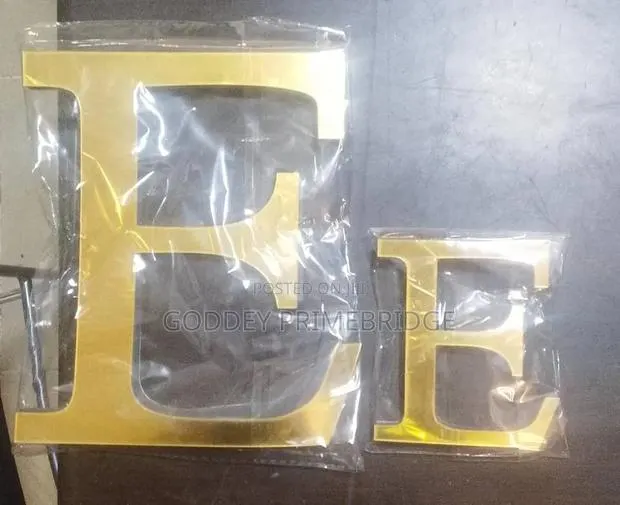 Alphabet Sticker 1pc - 10cm · Photo 1