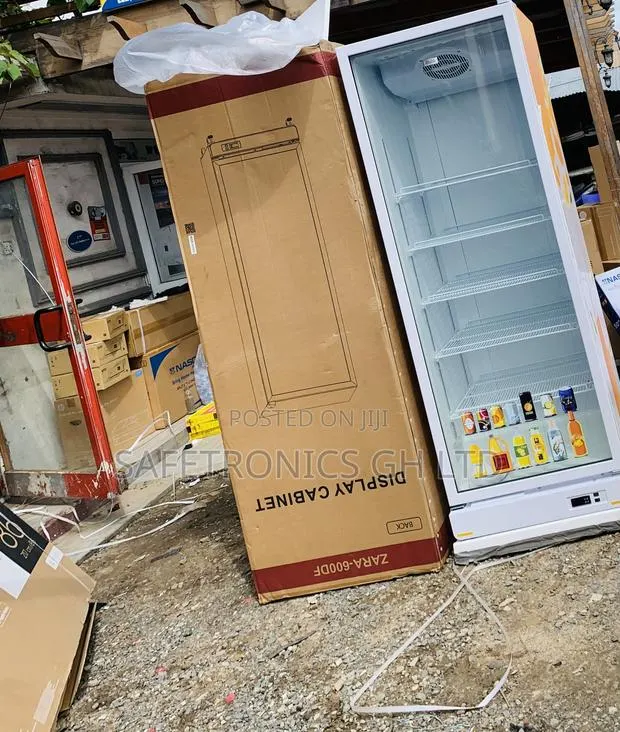 Bag Away 1 Door 591 Liters Zara-600df Glass Display Fridge · Photo 1