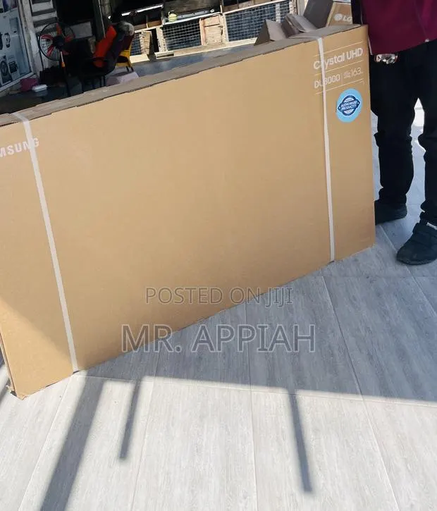 Order Premium Samsung 65u8072f 65” Crystal Uhd Smart Television · Photo 1