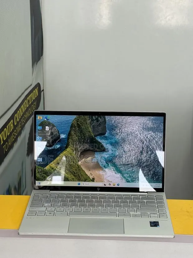 Laptop HP Envy 13-ba 16GB Intel Core i5 SSD 512GB · Photo 1