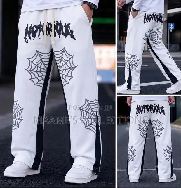 Men’S Baggy Sweatpants / Joggers · Photo 1