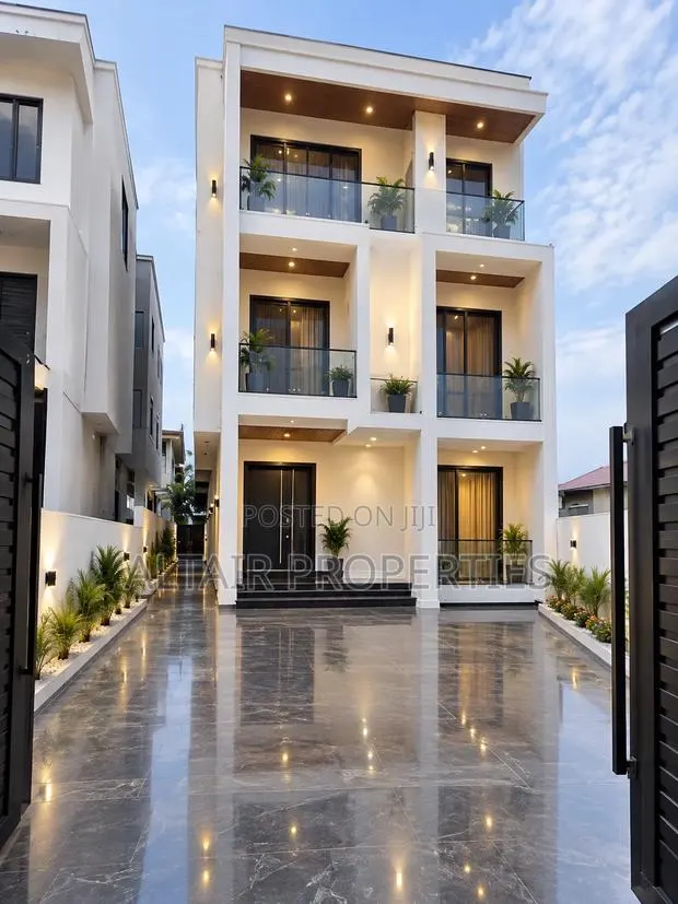 5bdrm House in Accra Metropolitan for sale · Photo 1
