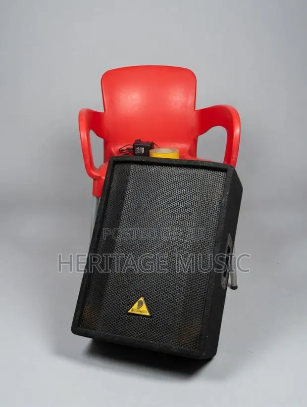 Behringer Passive Monitor · Photo 1