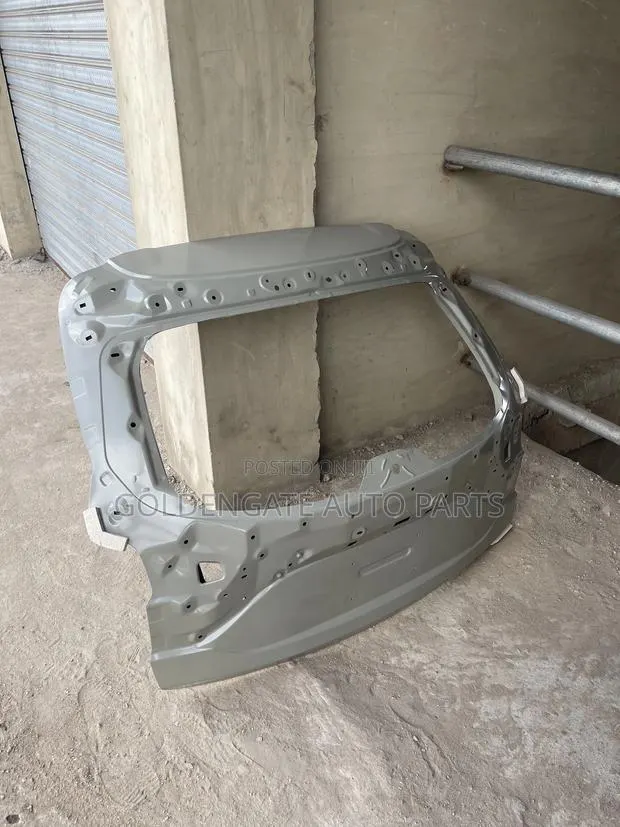 Mazda CX-5 17 to 22 23 Boot · Photo 1
