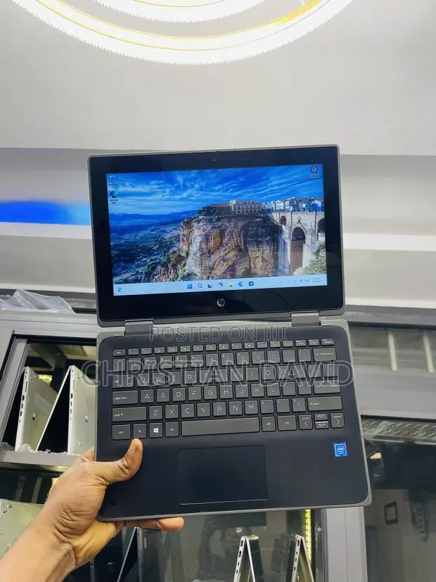 Laptop HP ProBook X360 11 G5 EE 4GB Intel SSD 128GB · Photo 1