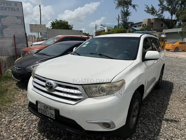 Toyota Highlander 2013 White · Photo 1