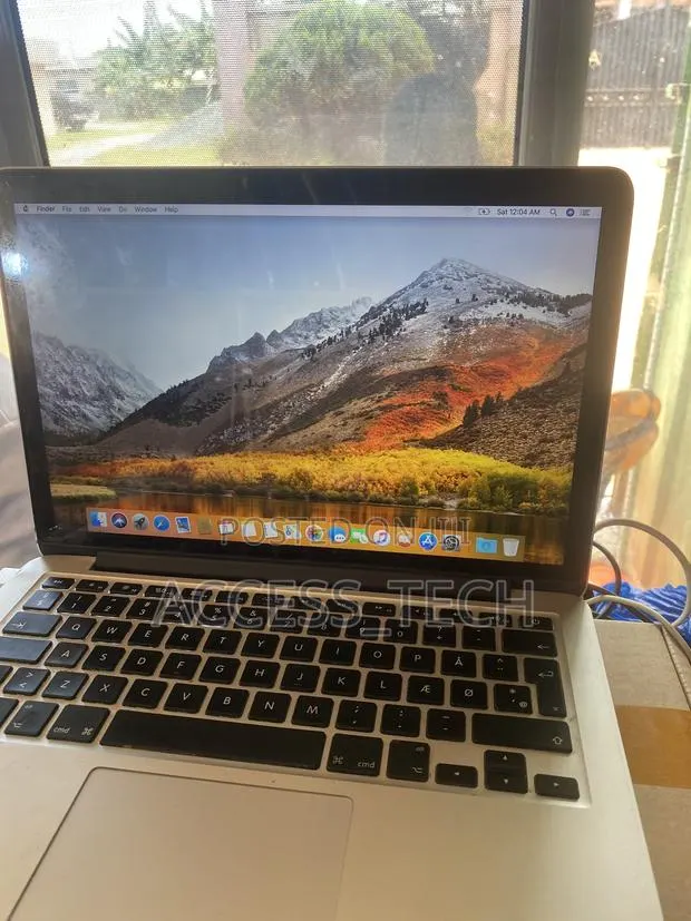Laptop Repair Service · Photo 2